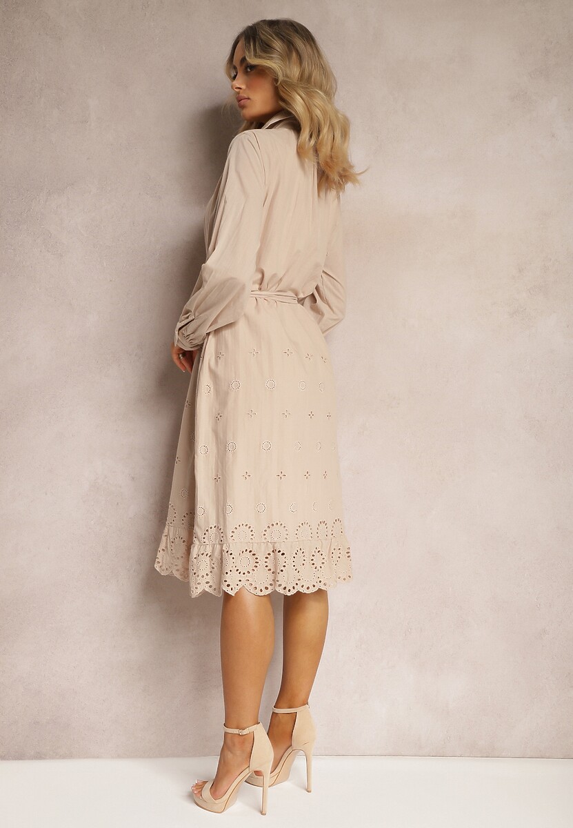 Beżowa Bawełniana Sukienka Koszulowa z Guzikami i Materiałowym Paskiem Wykończona Koronką Satala
