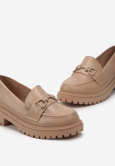 Ciemnobeżowe Mokasyny na Płaskim Obcasie z Klamerką i Dziurkowaniem Aielsit