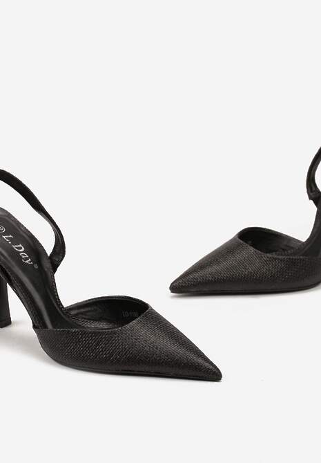 Czarne Sandały ze Szpiczastym Noskiem Ozdobionym Plecionką Lanarase