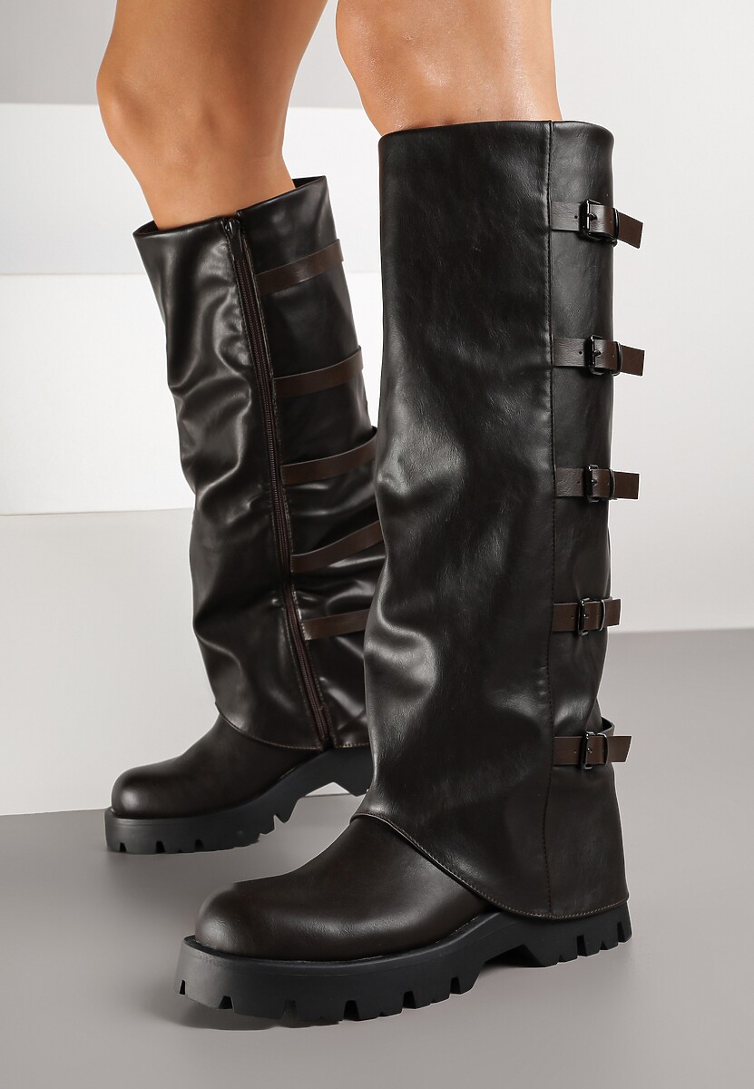 Brązowe Kozaki Bikery z Ozdobnymi Aplikacjami Latevesa