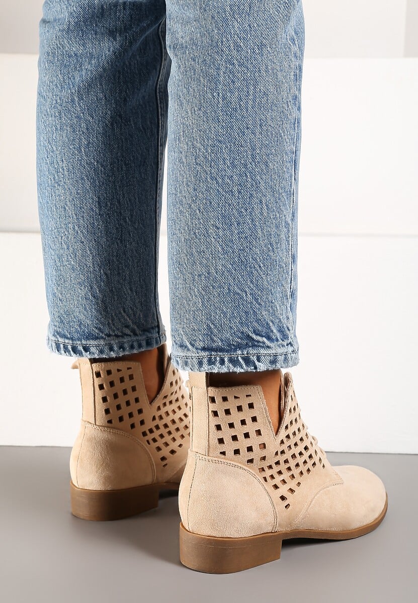 Beżowe Sznurowane Botki ze Skórzaną Wkładką Ażurową Cholewką za Kostkę i Wycięciem Tlixa