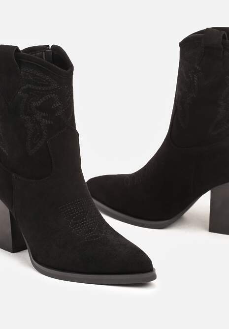 Czarne Botki Kowbojki na Słupku Ozdobione Przeszyciami Veriianne