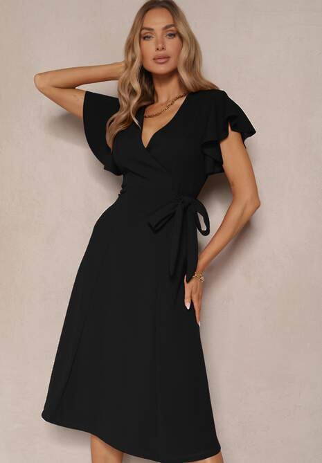 Czarna Kopertowa Sukienka z Rozkloszowanym Dołem i Ozdobnym Wiązaniem Dannola