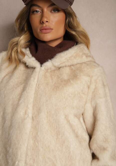 Jasnobeżowa Kurtka Futerkowa z Kapturem i Podszewką z Polarem Venorin