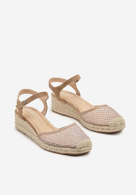 Ciemnobeżowe Sandały na Koturnie z Siateczkową Cholewką i Cyrkoniami Nilarena