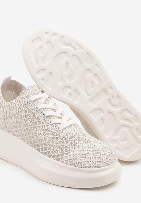 Białe Sneakersy Typu Tenisówki z Ażurową Cholewką i Skórzaną Wkładką Sonelis