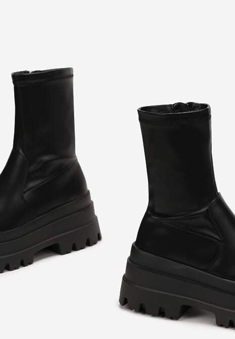 Czarne Botki Workery na Platformie z Dopasowaną Cholewką Esallina