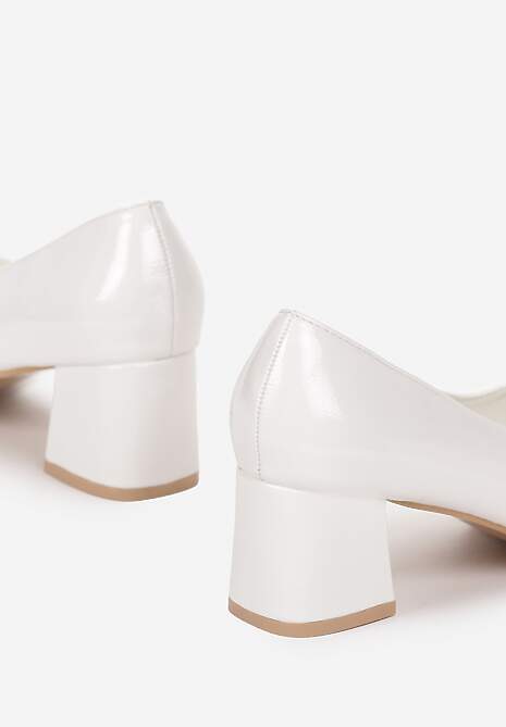 Białe Czółenka z Klamerką w Cyrkonie na Słupku Viokha