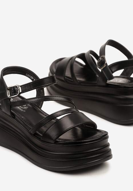 Czarne Sandały na Platformie Ozdobione Paskami Isfia