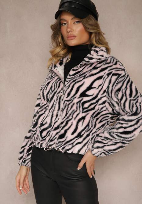 Jasnoróżowa Kurtka Futerko w Zebrowy Print ze Ściągaczem i Kieszeniami Felremi