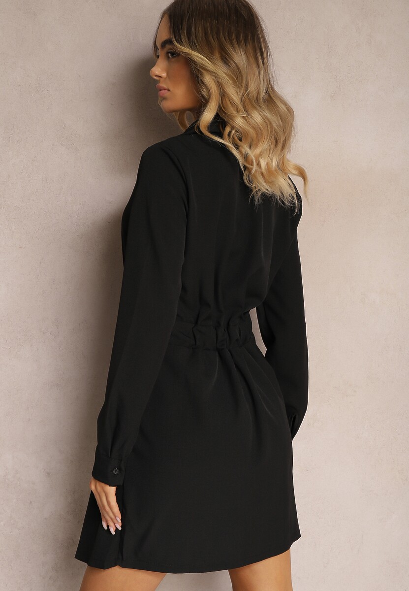 Czarna Koszulowa Sukienka Utility z Plisowaną Asymetryczną Spódnicą z Paskiem Mussoria
