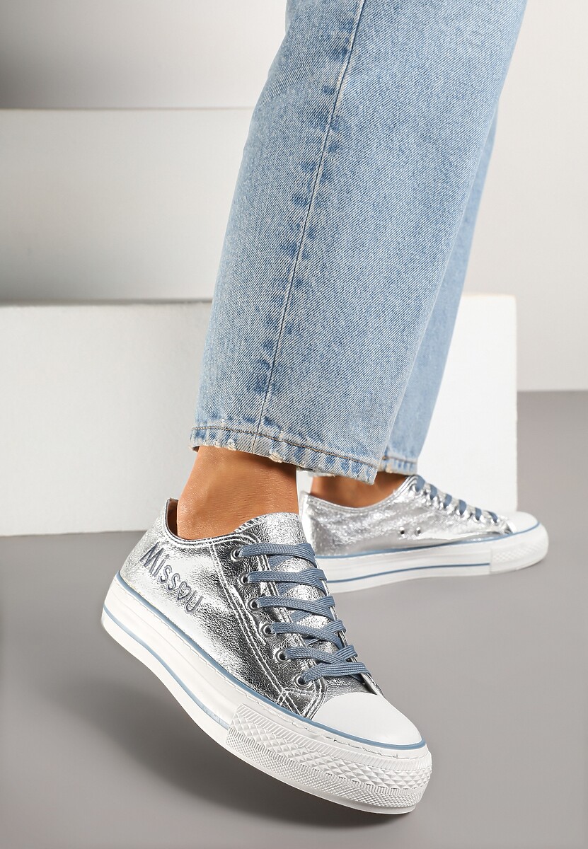 Srebrno-Niebieskie Brokatowe Trampki z Napisem i Niską Cholewką Borlevi