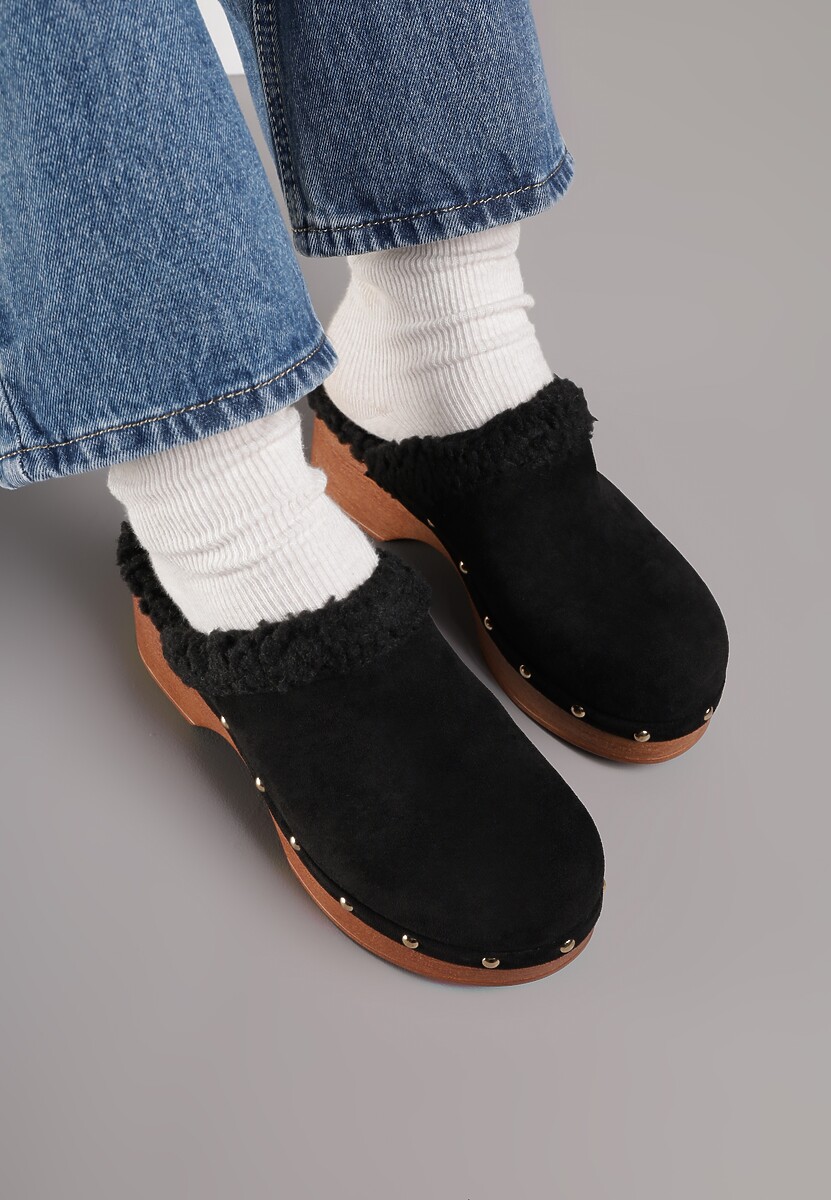 Czarne Futerkowe Klapki Mule na Platformie Ozdobione Ćwiekami Crelina