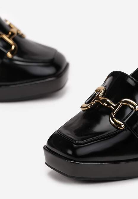 Czarne Lakierowane Czółenka na Słupku z Kwadratowym Noskiem Daino