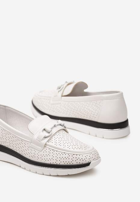 Białe Ażurowe Mokasyny z Klamerką Picila