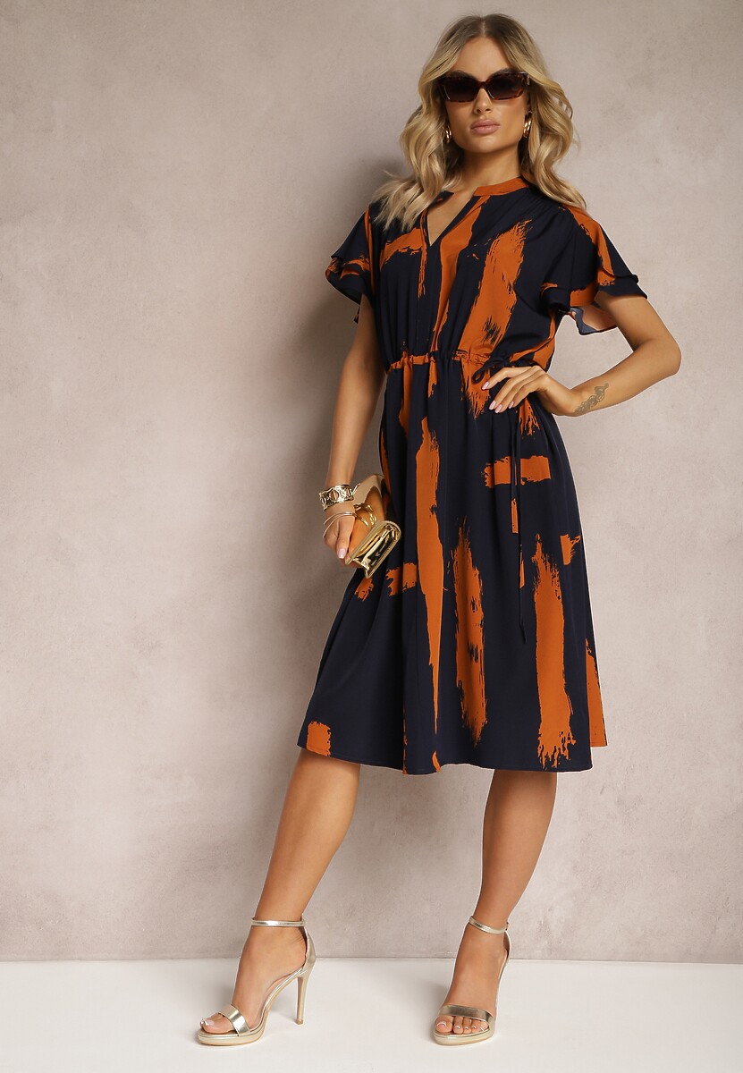 Granatowa Pudełkowa Sukienka z Ozdobnym Wzorem i Sznurkiem w Talii Sidna