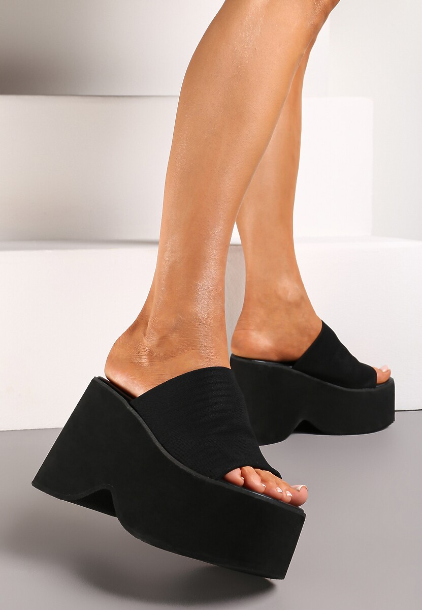 Beżowe Klapki na Wysokiej Platformie z Koturnem Glimris