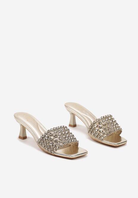 Złote Klapki na Niskim Obcasie z Eleganckimi Cyrkoniami Hekkaria