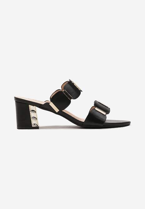 Czarne Casualowe Klapki na Słupku Wykończone Metalicznymi Akcentami Tesine