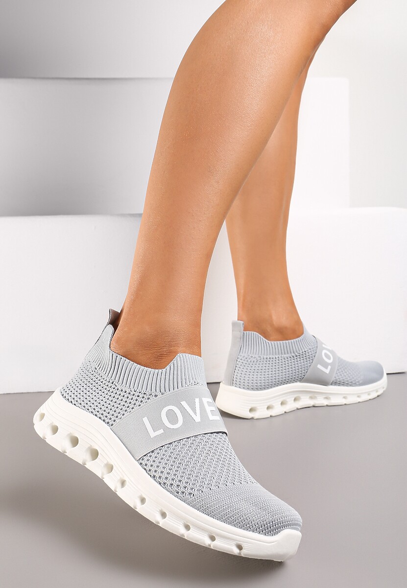 Granatowe Buty Sportowe z Napisem LOVE i Elastyczną Cholewką Alaissa