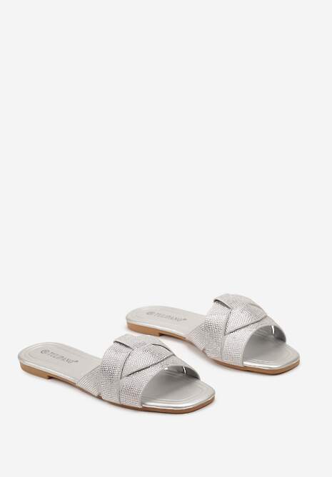 Srebrne Klapki na Płaskiej Podeszwie z Cyrkoniami na Przeplatanym Pasku Soranie