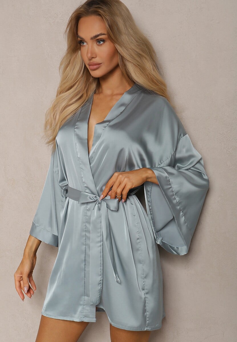 Zielony Szlafrok z Satyny Wykończony Paskiem Rivathena