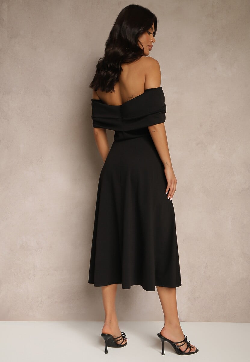 Czarna Sukienka Rozkloszowana Ozdobiona Kokardą Odarra