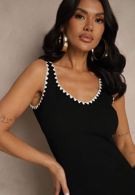 Czarna Taliowana Sukienka na Ramiączkach z Dzianiny z Ozdobnymi Lamówkami Ullimi