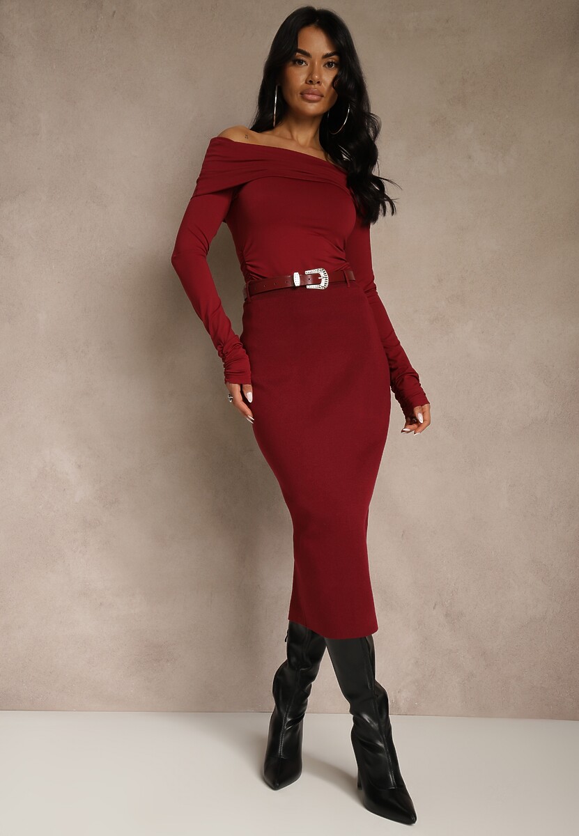 Bordowa Spódnica o Ołówkowym Kroju z Wiskozą z Paskiem i Rozcięciem Saweda
