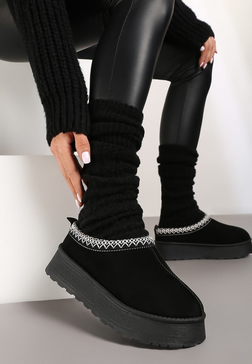 Czarne Śniegowce z Ekozamszu na Platformie z Niską Cholewką z Ozdobnym Haftem Garvia