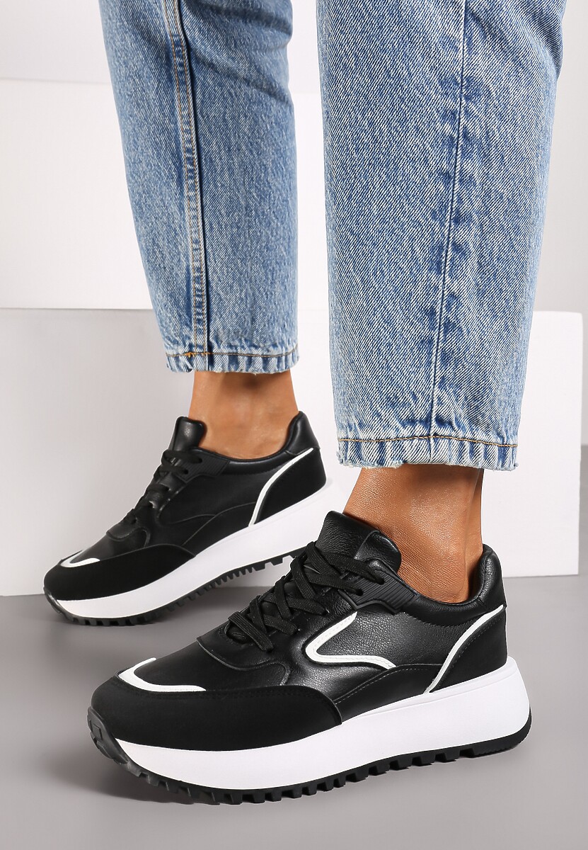 Czarne Sneakersy na Płaskiej Podeszwie z Geometrycznym Motywem Erithnia