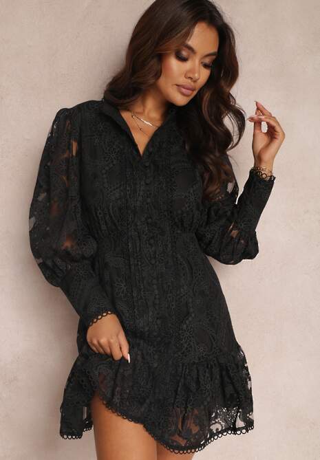 Czarna Sukienka Koronkowa z Falbanką Hermamna