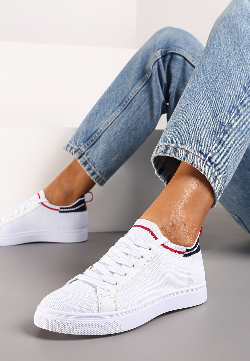 Biało-Granatowe Płaskie Sneakersy Wsuwane z Imitacji Skóry ze Sznurowaniami Gaxia