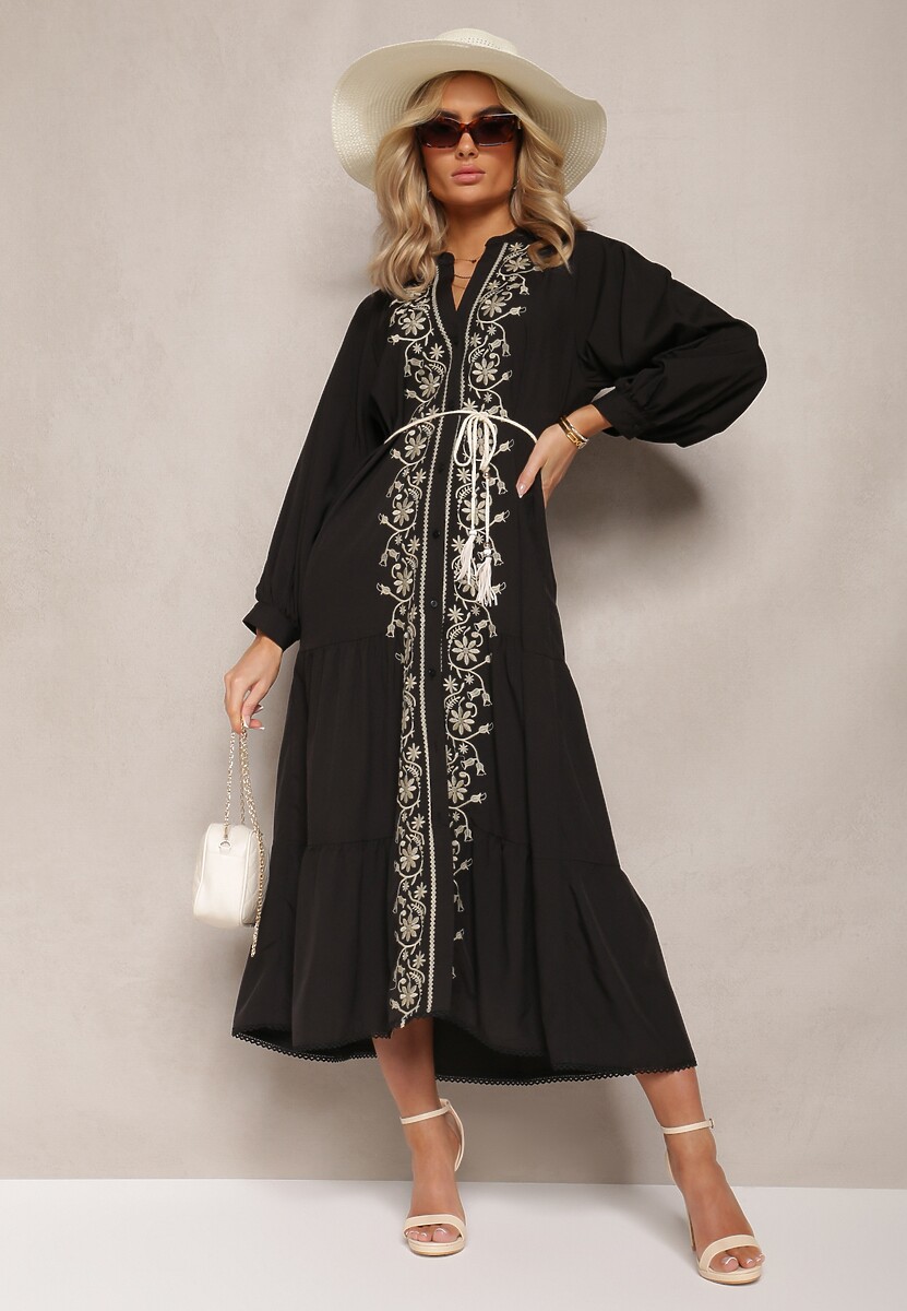 Czarna Midi Sukienka o Trapezowym Kroju z Ozdobnymi Haftami w Stylu Boho Tactila