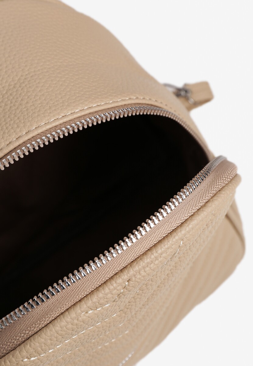 Jasnobeżowy Plecak z Pikowanymi Przeszyciami i Dodatkową Kieszenią z Regulowanymi Szelkami Ravindraea