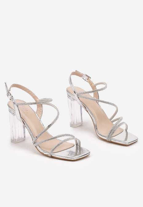 Srebrne Sandały na Transparentnym Słupku Ozdobione Cyrkoniowymi Paskami Ivelesi