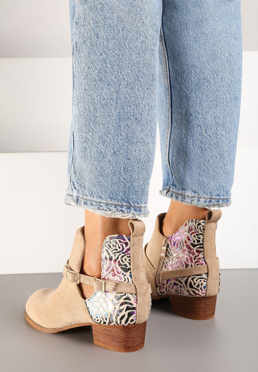 Beżowe Botki Vices na Słupku Ozdobione Kwiatami Selianor