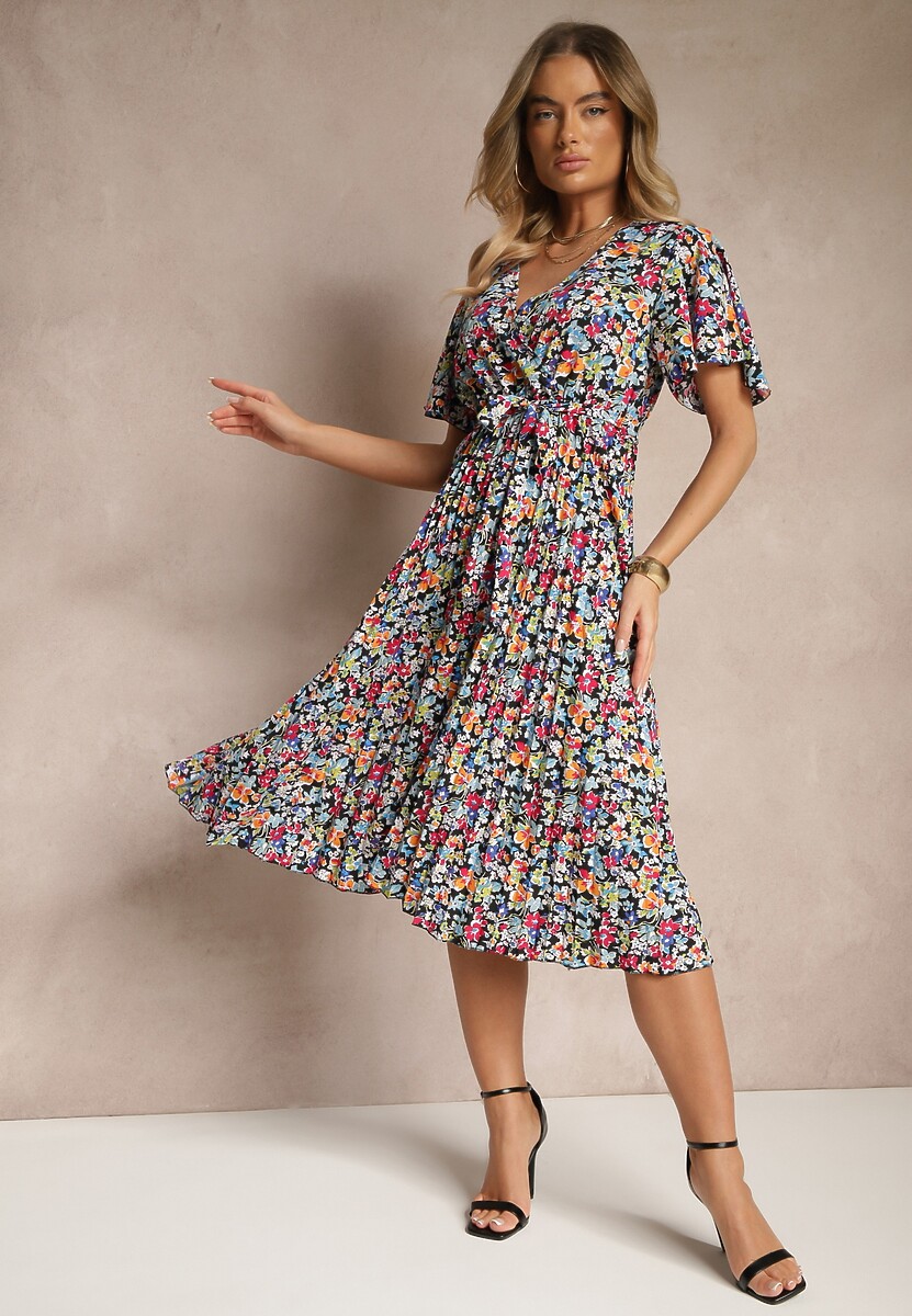 Czarna Sukienka z Plisami w Kwiecisty Print o Rozkloszowanym Kroju Lanelin