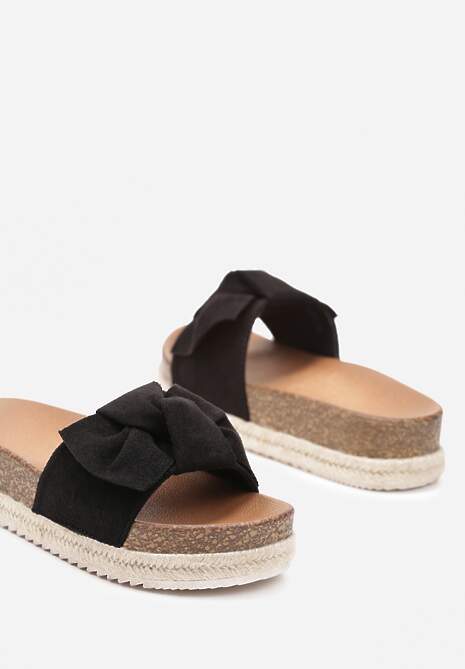 Czarne Płaskie Klapki z Wkładką z Imitacji Skóry i Ozdobną Kokardą Vrisas