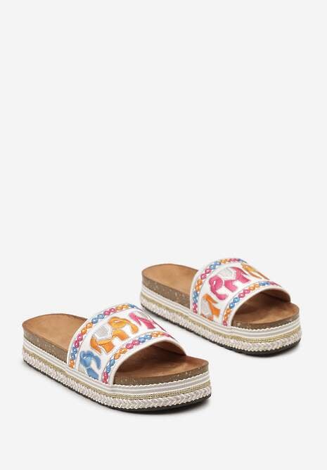 Białe Klapki na Podeszwie w Paski z Haftowanym Motywem Słoni Istgare