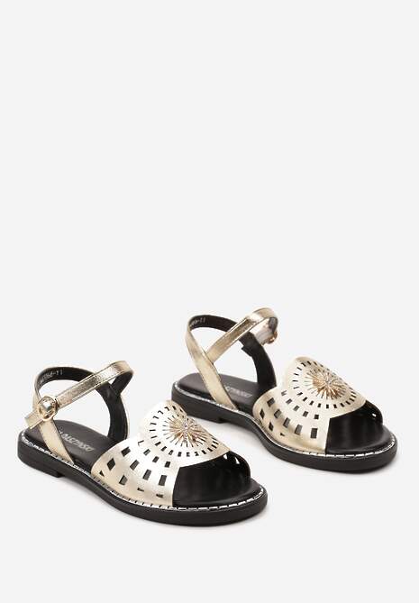 Złote Sandały na Płaskiej Podeszwie z Ażurowym Zdobieniem i Cyrkoniami Zapinane Wokół Kostki Adielle