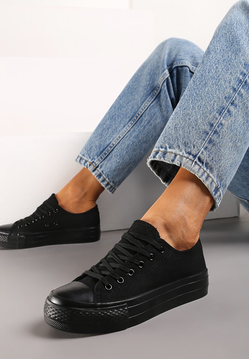 Czarne Klasyczne Trampki Przed Kostkę Xarosa