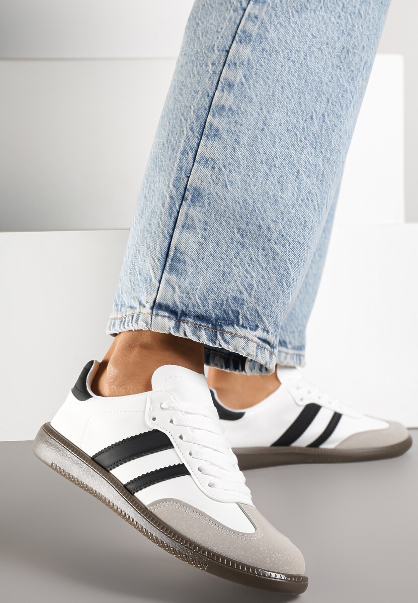 Białe Casualowe Sneakersy na Płaskiej Podeszwie z Paskami Jereria