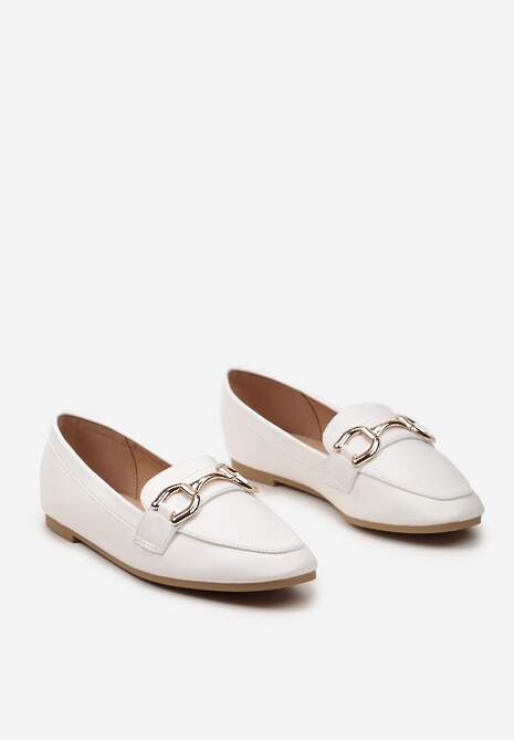 Białe Eleganckie Mokasyny w Stylu Loafersów z Klamerką Tykonia