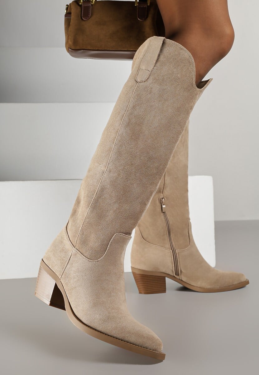 Ciemnobeżowe Kozaki z Imitacji Zamszu o Fasonie Kowbojek na Niskim Stożku Anuvitta