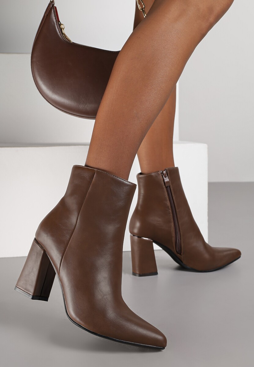 Ciemnobrązowe Botki na Słupku Vices Ozdobione Przeszyciem Illvine