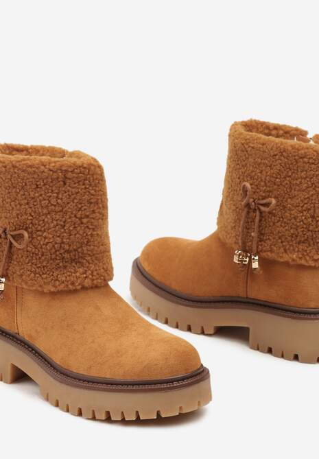 Brązowe Botki z Imitacji Zamszu z Futrzaną Wywiniętą Cholewką z Kokardą Mocno Ocieplane Remiara