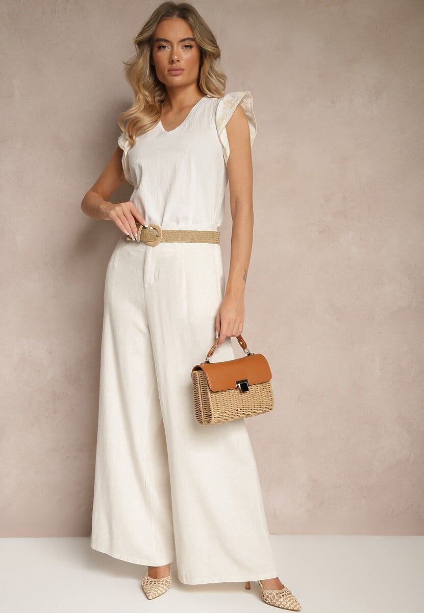 Biała Bawełniana Bluzka z Falbanką Przy Ramionach Ozdobioną Haftem Helabina