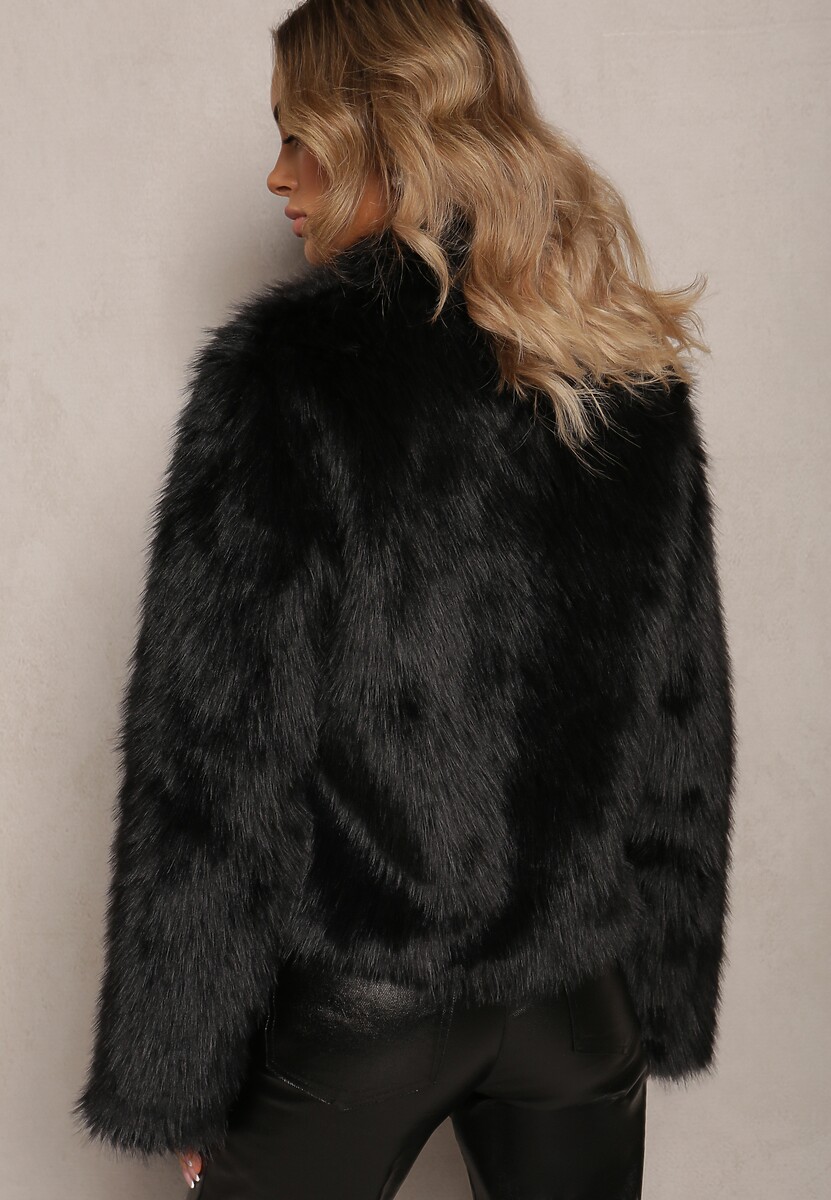Czarna Oversizowa Kurtka Futrzana z Metalicznymi Sznurkami i Guzikami Anephone