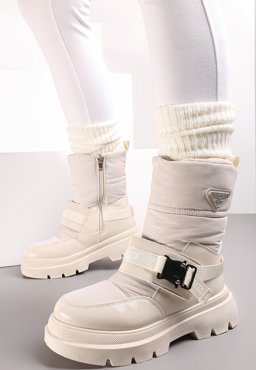 Beżowe Lakierowane Śniegowce za Kostkę z Ozdobną Klamerką Fesiva